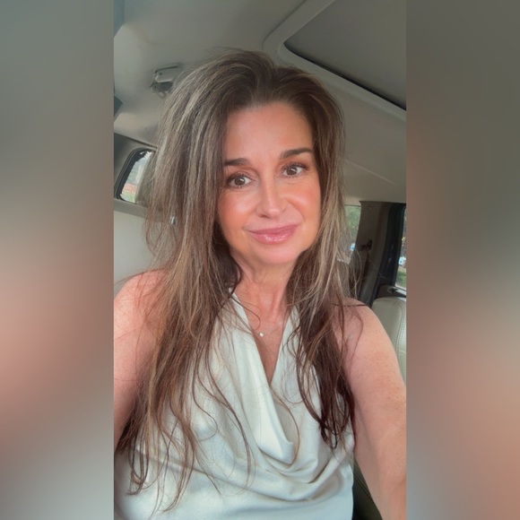 Meet your Posher, Cathleen - Picture 2 of 3